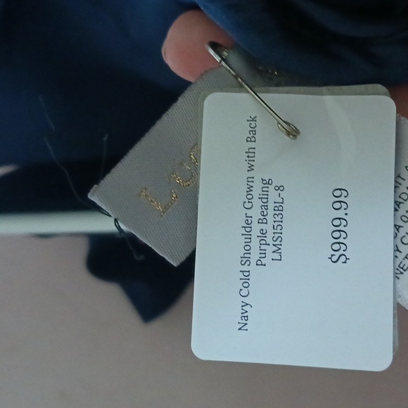 Black tie navy gown - Picture 2 of 4